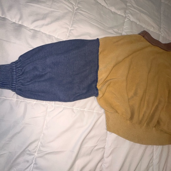 Urban Outfitters Slouchy Cropped Colorblock Knit Sweater Size XS - Picture 4 of 5